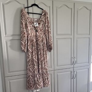 Chic Paisley Long Sleeve Dress